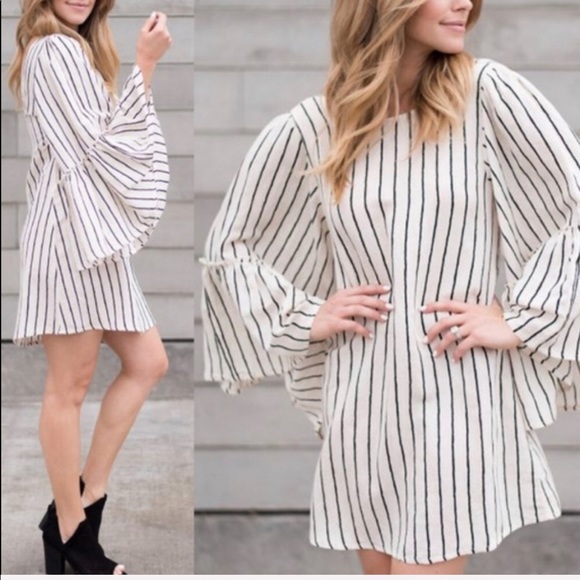 🌴🌼BILLABONG- ISLAND ROADS DRESS🌼🌴 - Picture 4 of 8